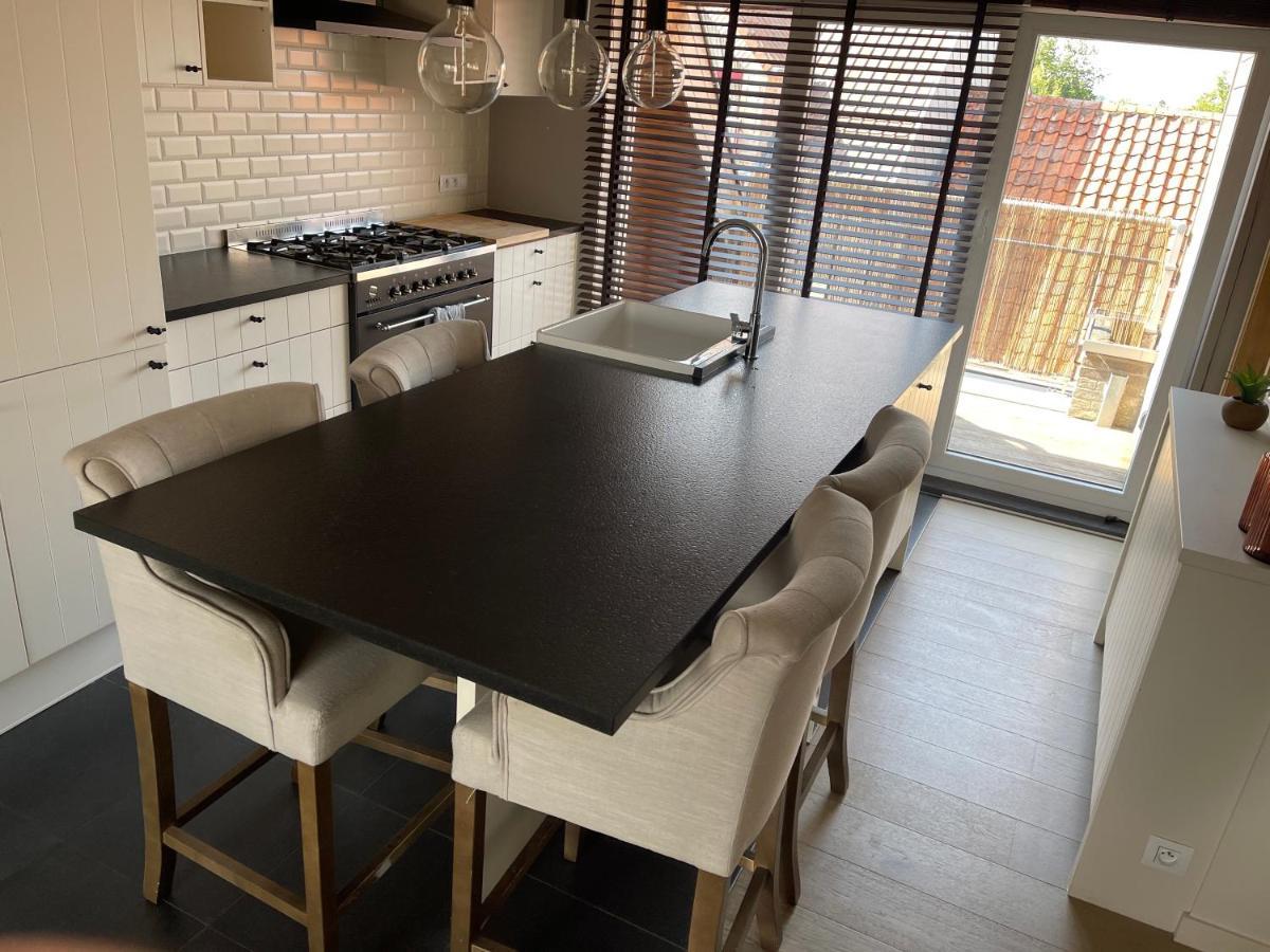 -Ayana Suite- 2 Bedroom Suite With Garage Knokke Buitenkant foto